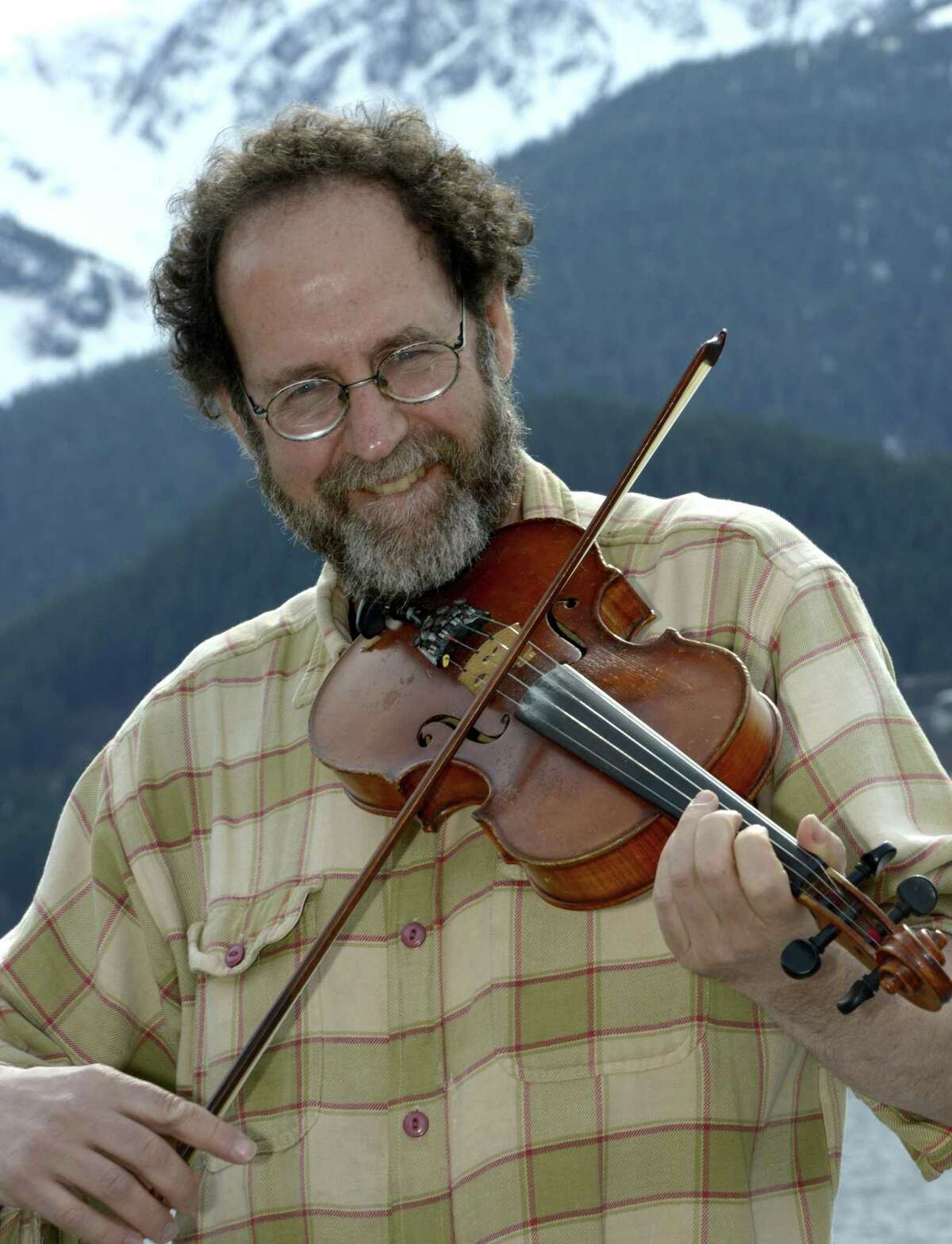 PAIR OF CONCERTS: Alaska’s fiddling poet Ken Waldman returns with his show to The Buttonwood Tree, 605 Main St. in Middletown, for the first time in over a decade Sunday, June 9, at 6:30 p.m. Tickets are $15; www.buttonwood.org or 860-347-4957. Then, on Tuesday, June 11, Waldman brings Binghamton musicians, Brian Vollmer and Claire Byrne to join him for two shows in New Haven at The International Festival of Arts & Ideas at 1:15 p.m. on the Green.