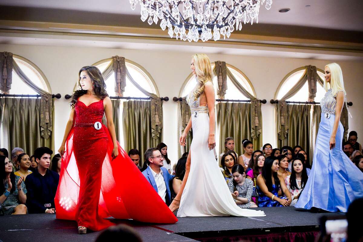 The crowd watches as Miss Laredo Pageant contestants take the stage on Saturday, Jun 8, 2019, at La Posada Hotel's San Agustin Ballroom.
