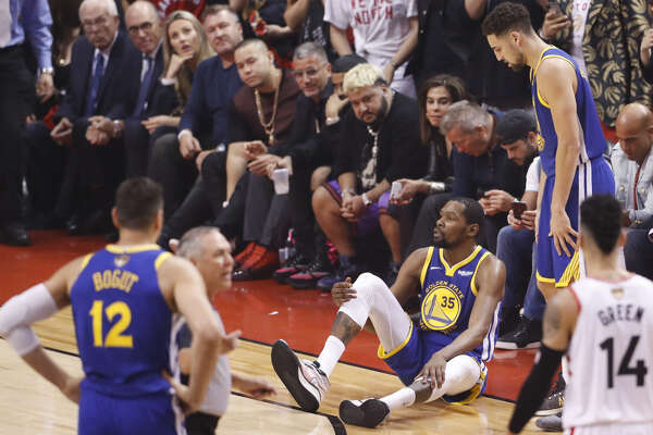 kevin durant sitting