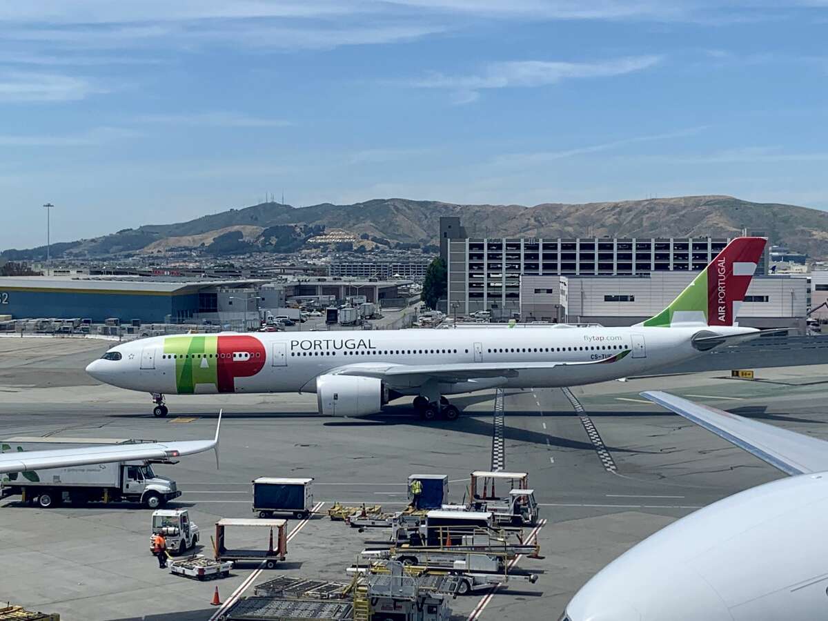 TAP Air Portugal's brand new Airbus A330neo arrives for the first time at SFO