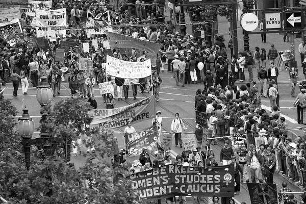 Rainbow gold mine: Early SF Pride Parade photos rediscovered in archive ...