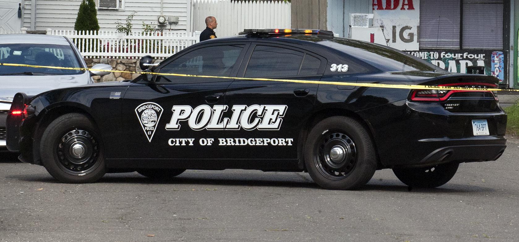 Gun recovered after foot pursuit in Bridgeport