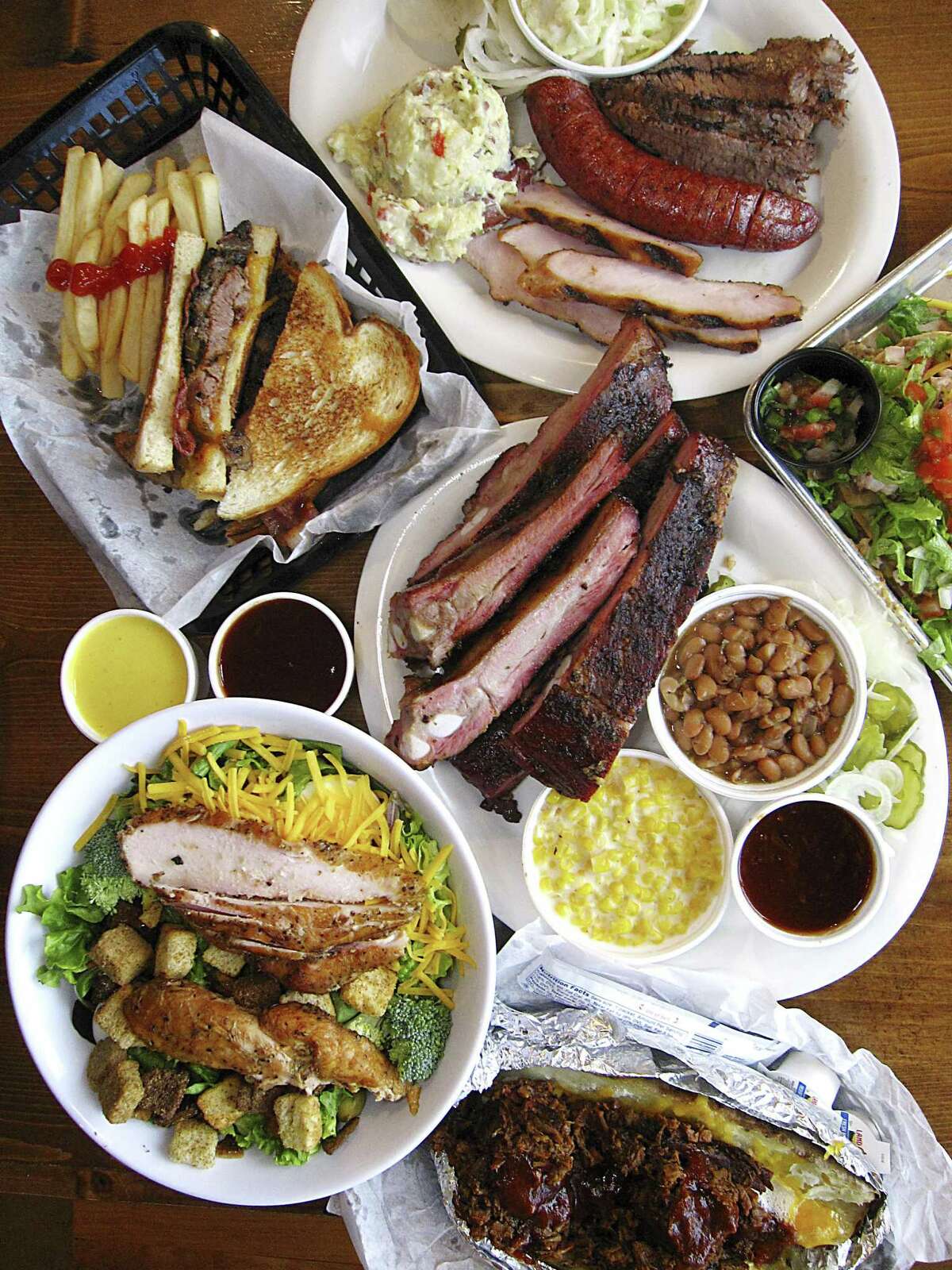 Review: B&B Smokehouse Sets A Solid Barbecue Table On San Antonio’s ...