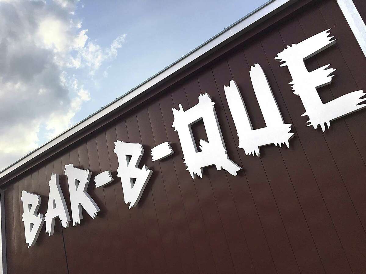 Review: B&B Smokehouse Sets A Solid Barbecue Table On San Antonio’s ...