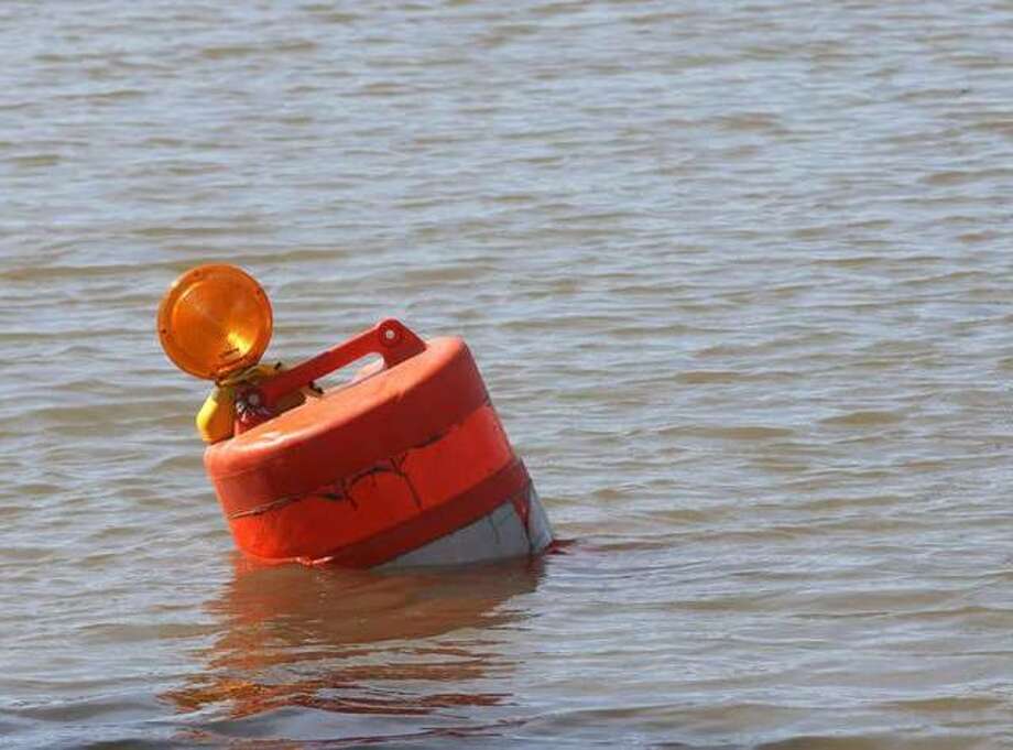 Grafton Ferry Closing Blamed On Silt Illinois Stltodaycom