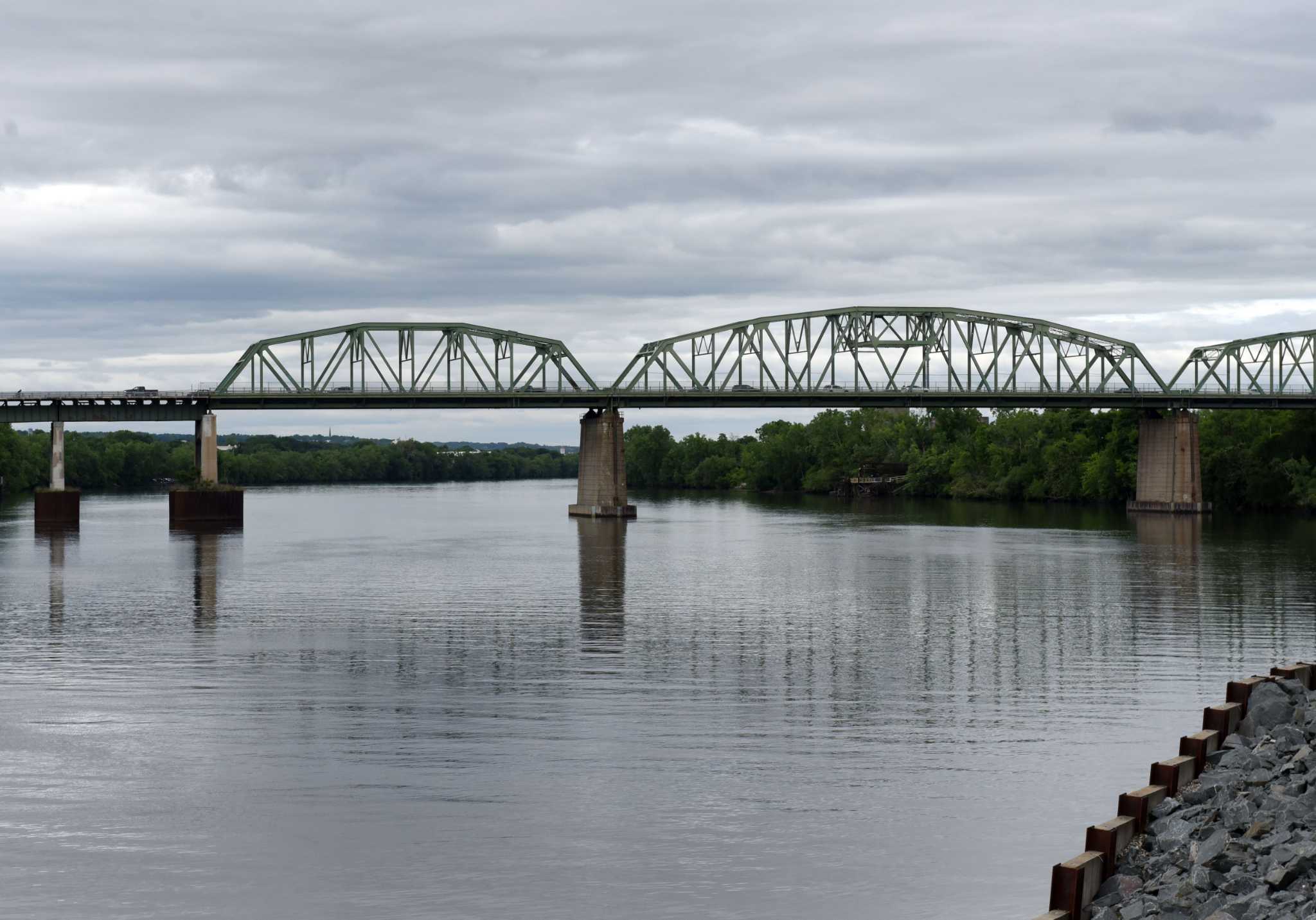 Lanes reopened on Troy-Menands Bridge