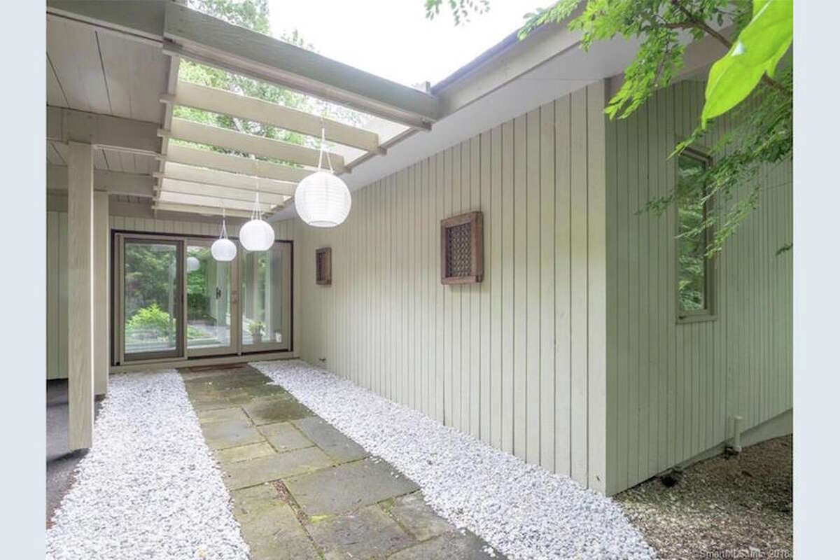 36 Grey Rocks Road