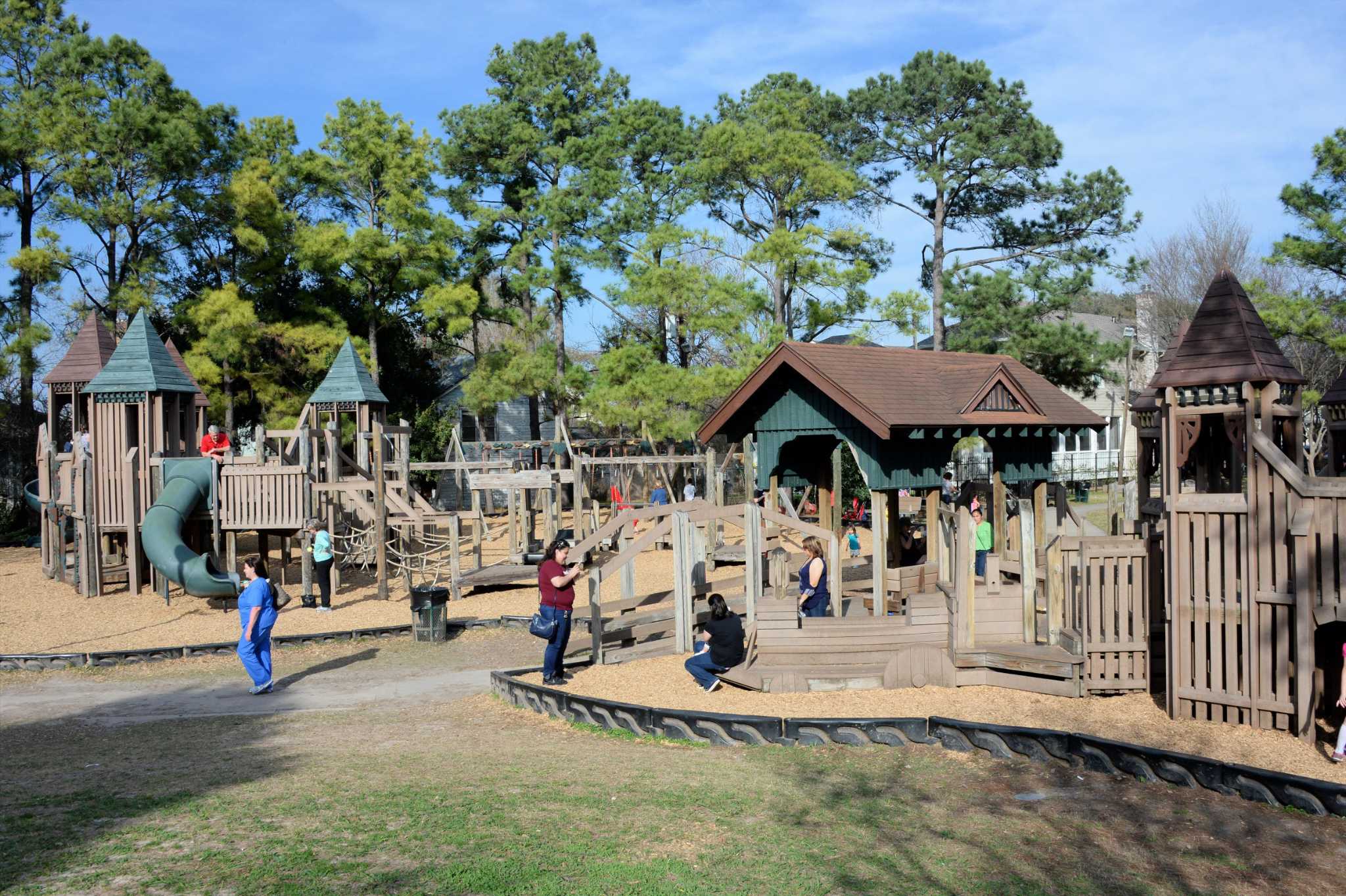 Donovan Park Address