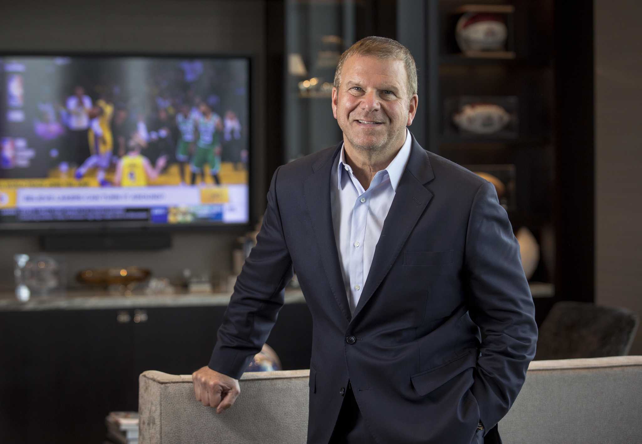 Tilman Fertitta's Golden Nugget online gaming business goes public - Vimarsana News