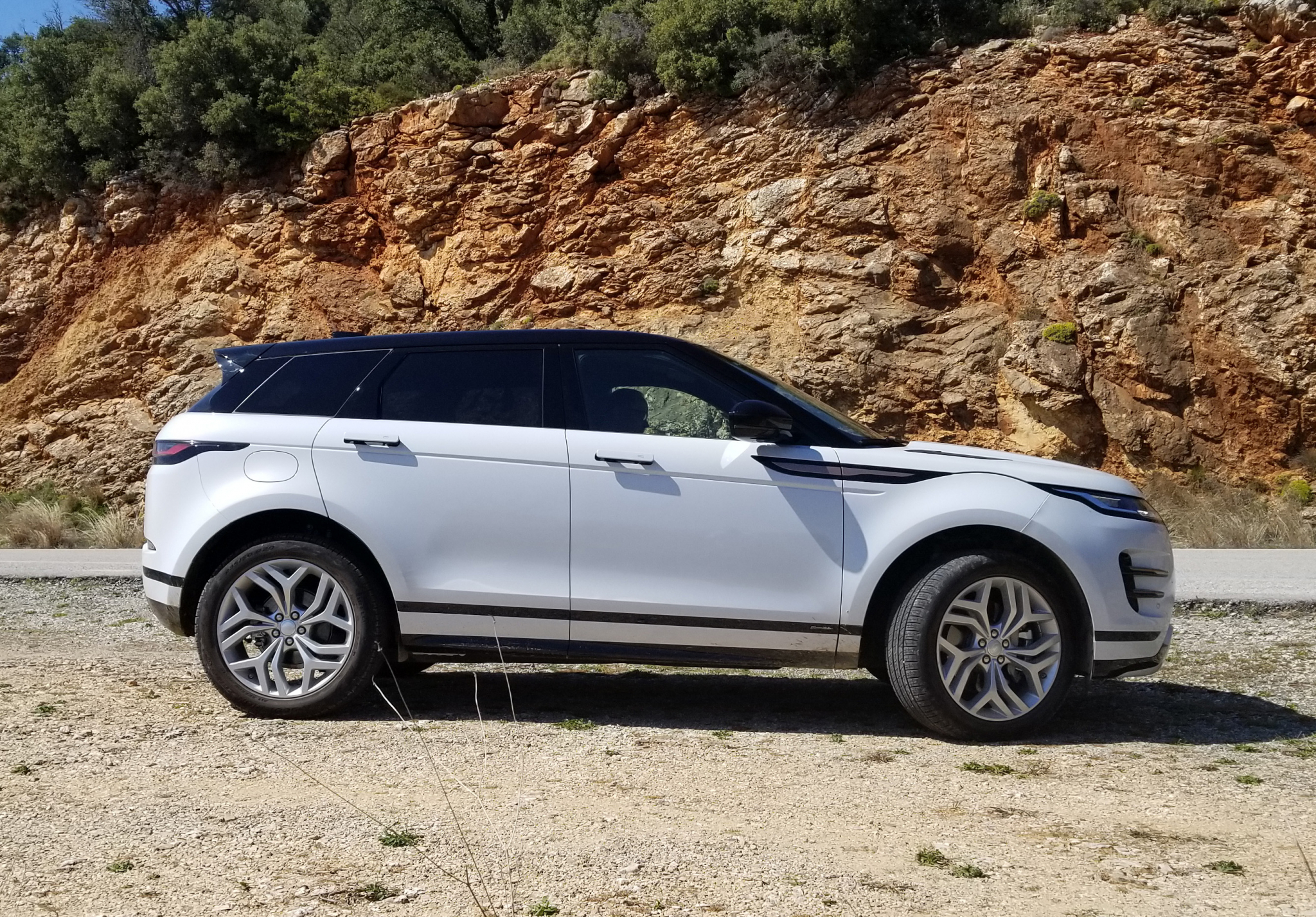 Range Rover Evoque Gets Added Finesse Mild Hybrid Versions