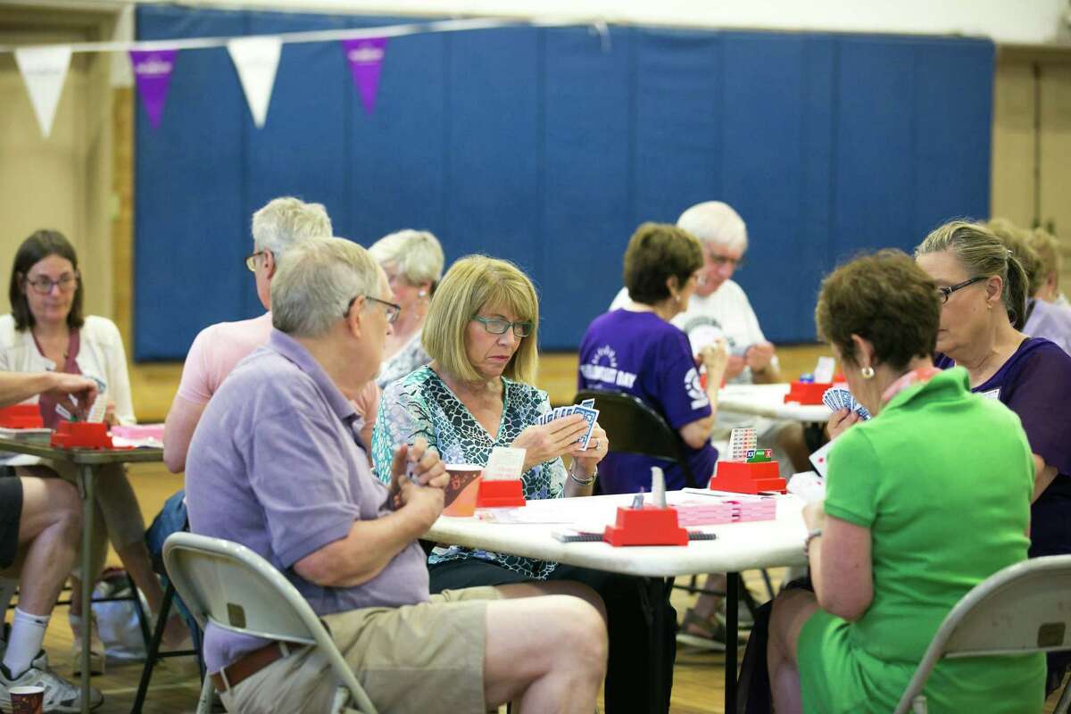 Newtown bridge games to raise Alzheimer’s awareness