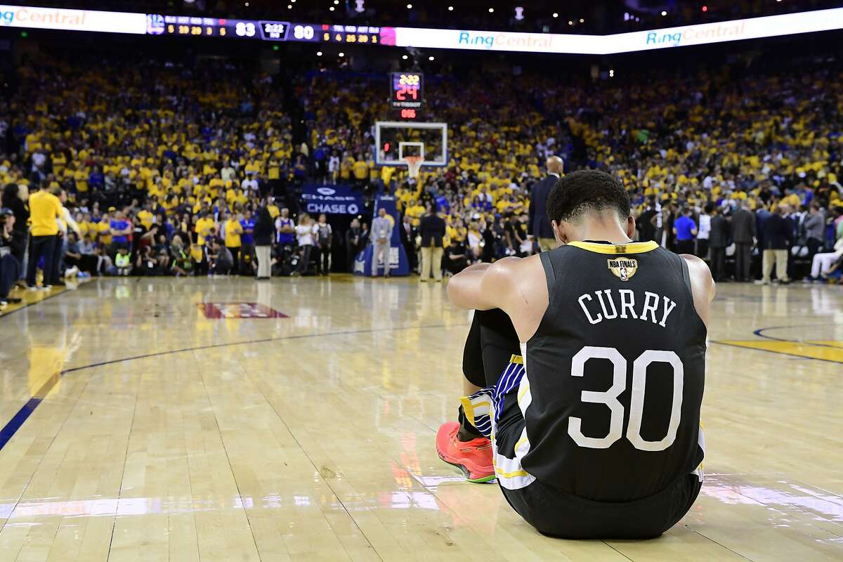 Stephen Curry had his 'team' over after losing Finals: 'It was nothing  somber'