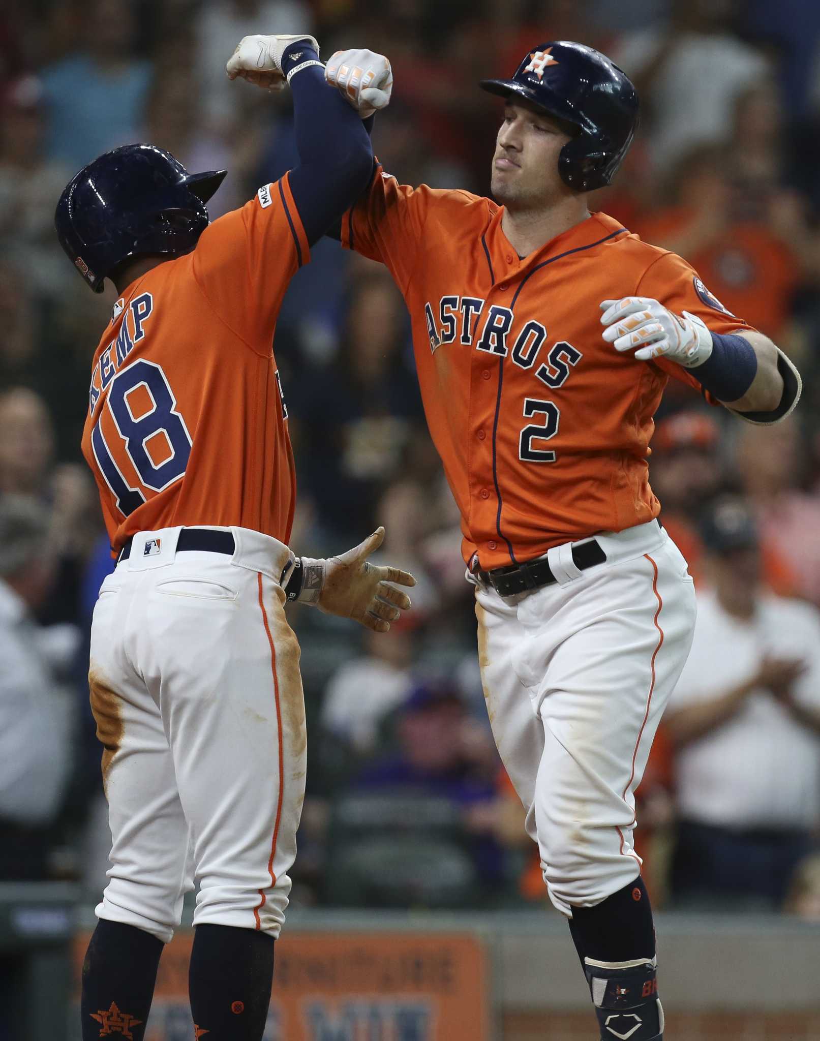 Yordan Alvarez, Astros pulverize Blue Jays, 15-2