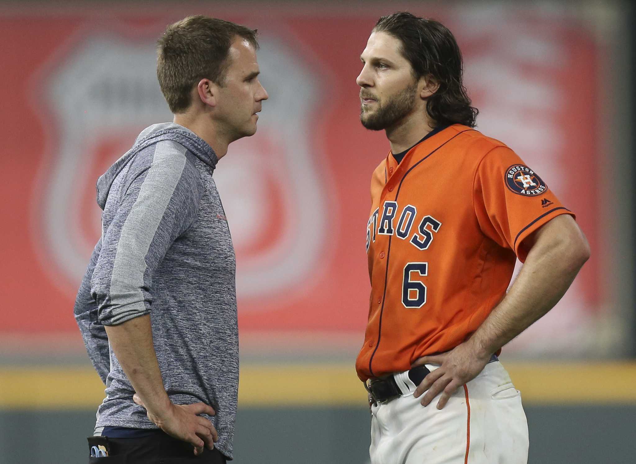 Astros' Jake Marisnick leaves game with 'knee discomfort