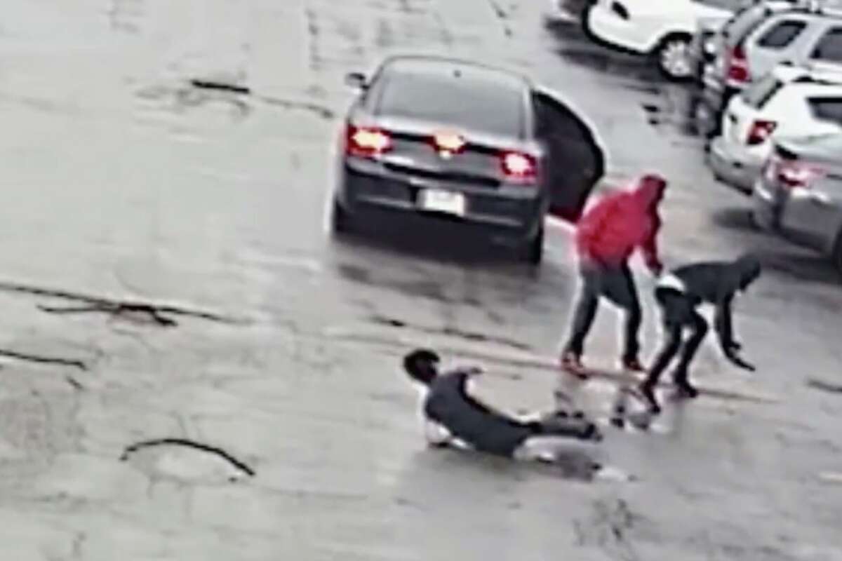 ‘Bank jugging’ caught on camera in west Houston