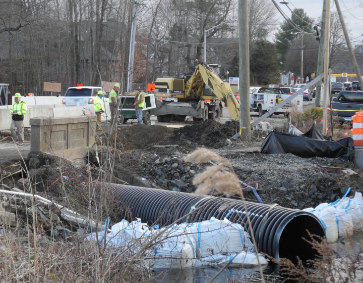 Alternating one-way traffic set to continue next week