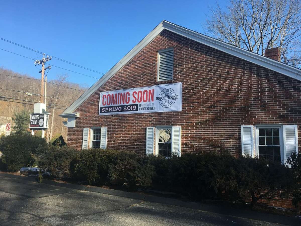Brick House Wood Fired Pizza Kitchen and Bar will take over the brick building at 632 Danbury Road that once housed Subway. — Steve Coulter photo