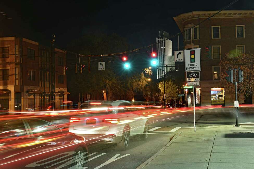 Top red light camera intersections by violations