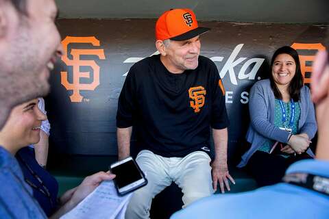 Giants notes: Bochy displeased that league announced a replacement