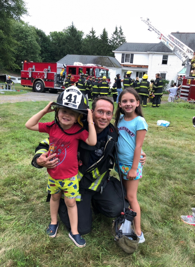 Neighbors helping neighbors: Darien fireman says his service is part of ...