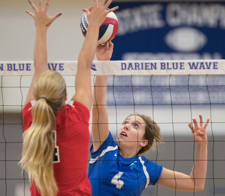 Darien girls volleyball team turns page to new season