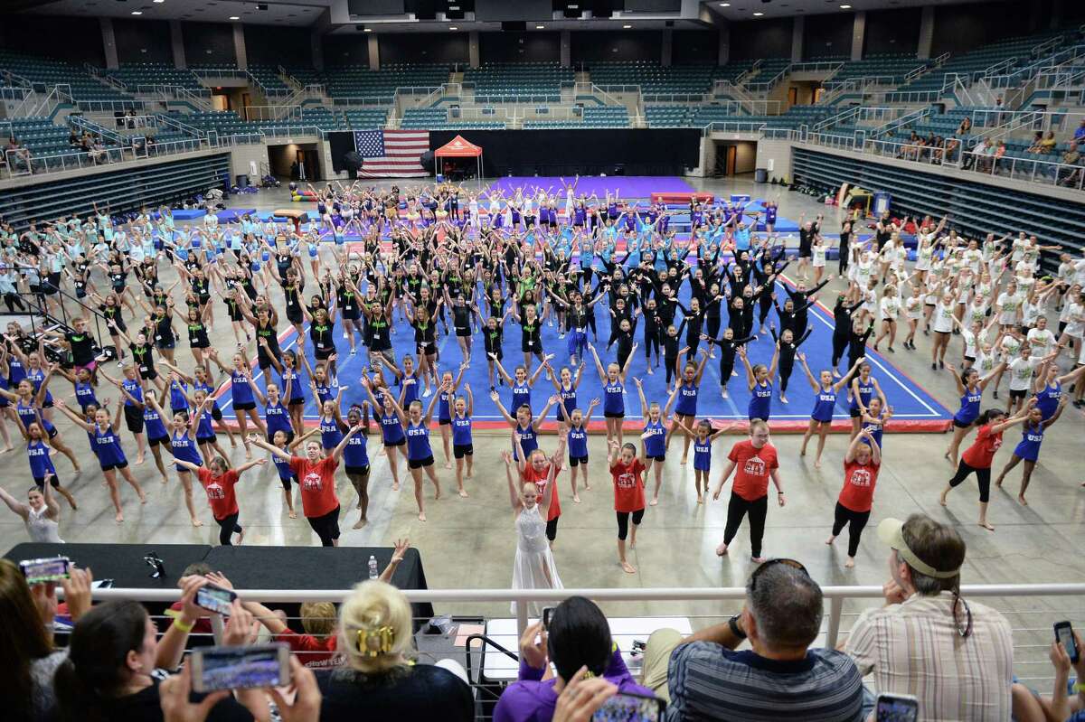 Showcase, local gymnasts shine at Gymnastics For All National Championships
