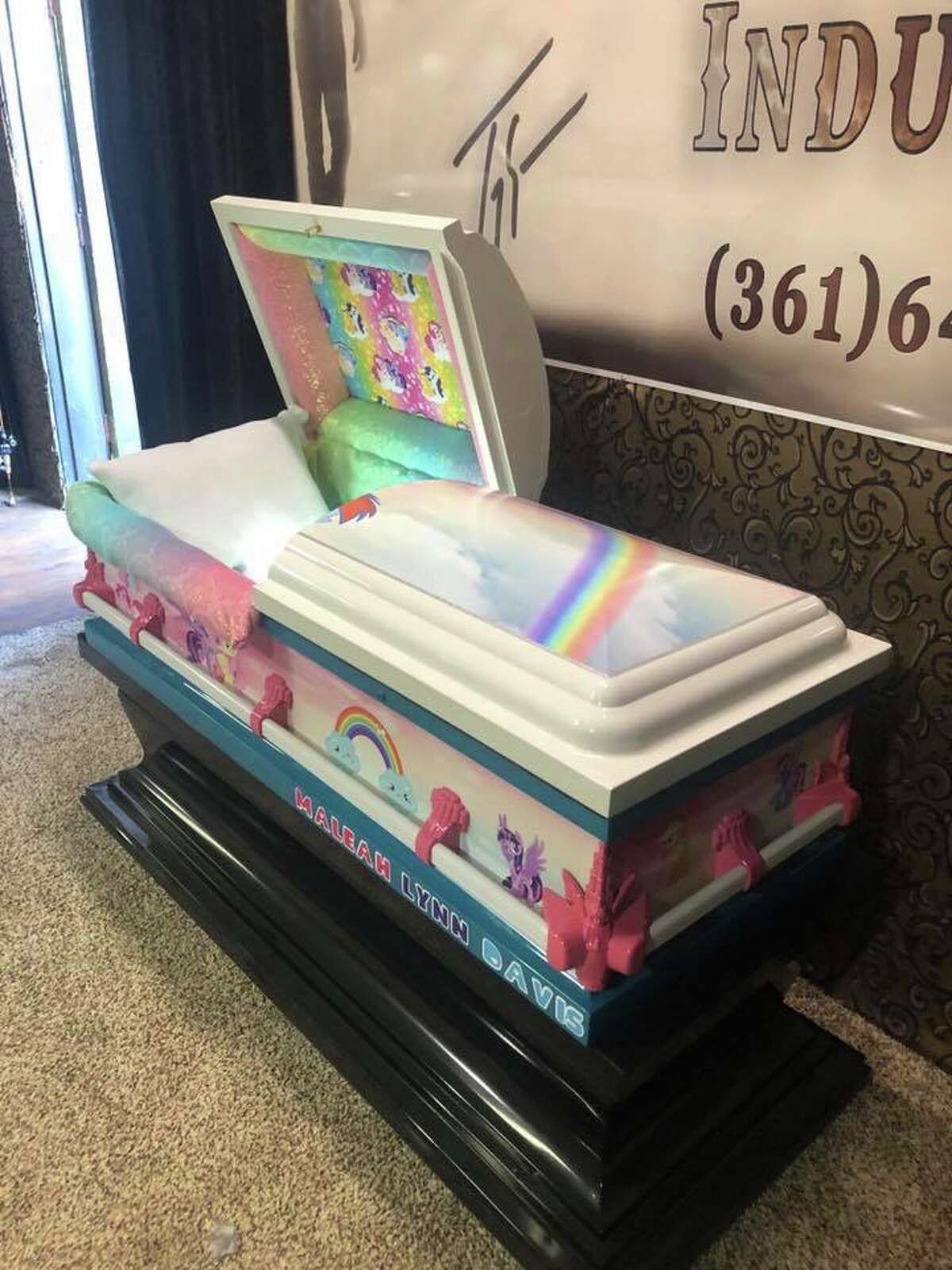 Maleah Davis to be sent off in custommade casket