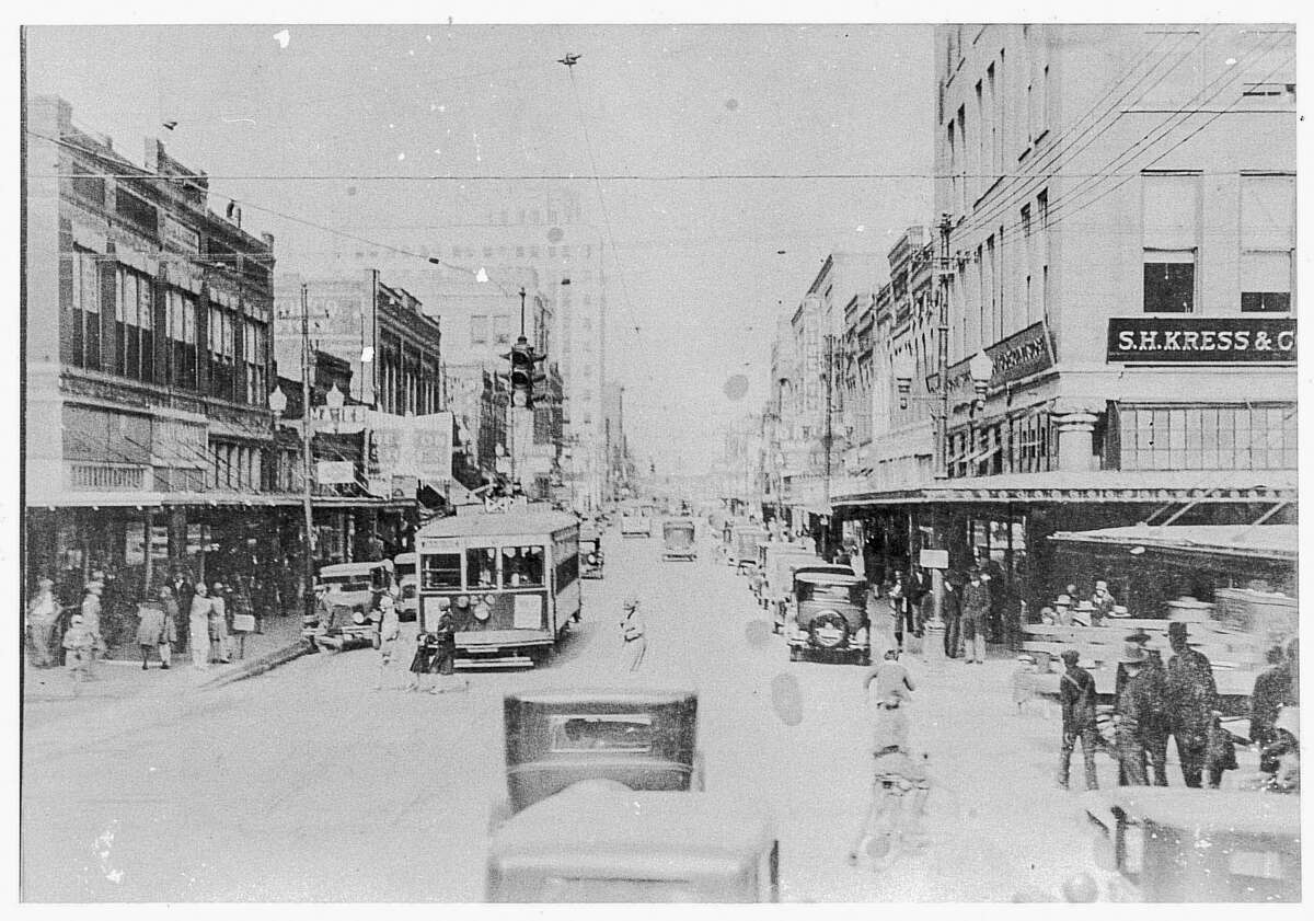 Old photos capture the city of Beaumont nearly 100 years ago