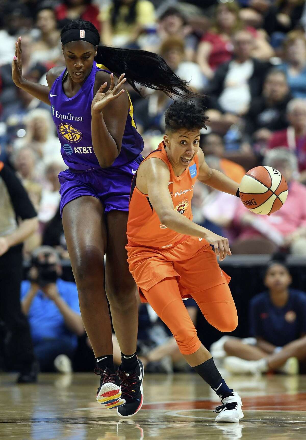 Sparks acquire Kristine Anigwe then cut roster to 12 players - Los