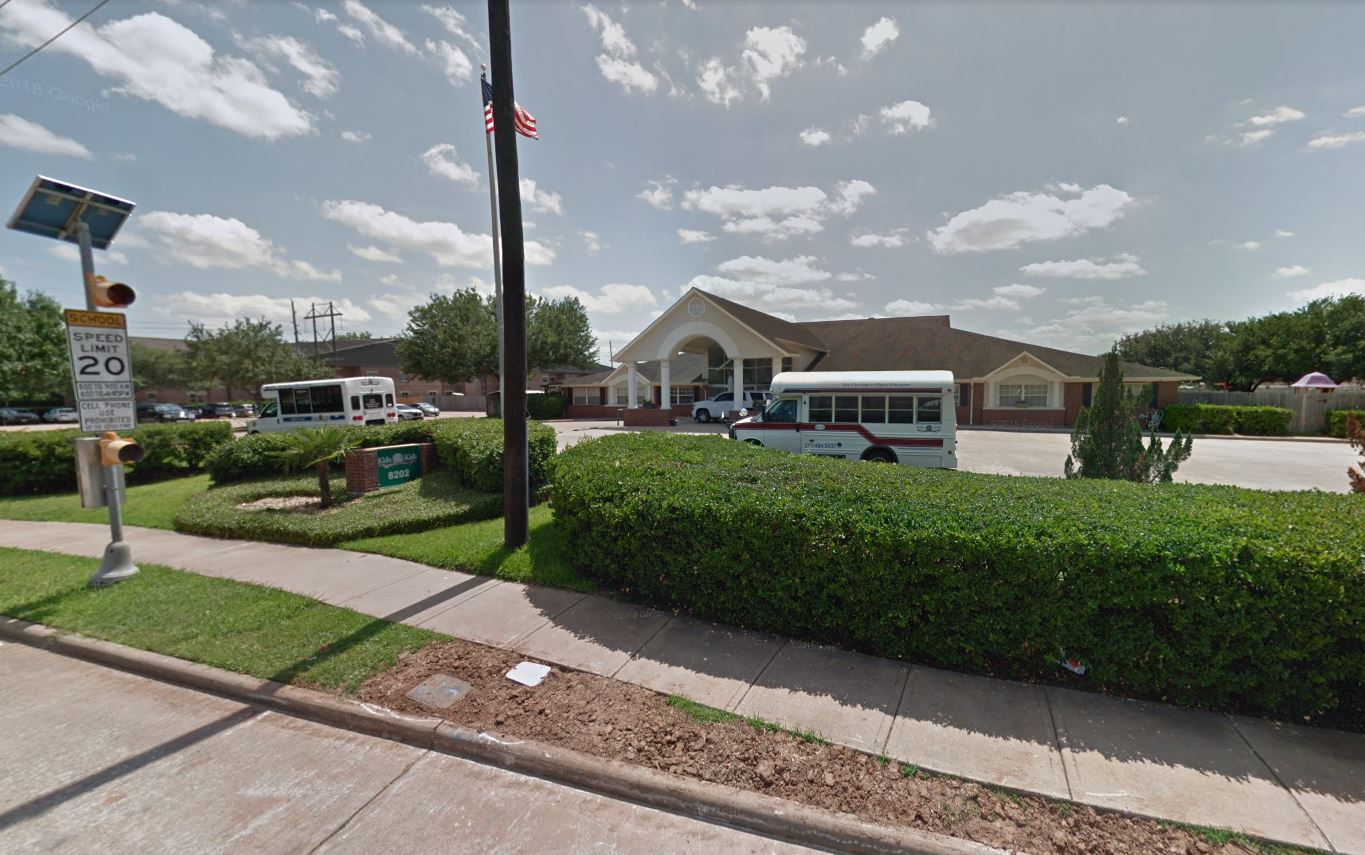 Police searching for man accused of attempted auto-theft at Sugar Land