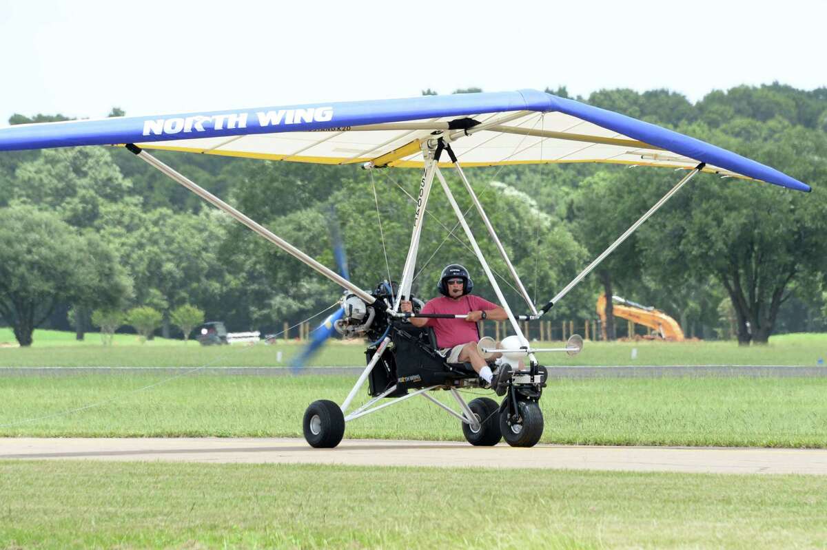 Houston hang glider pilot safely on the ground following crosscountry