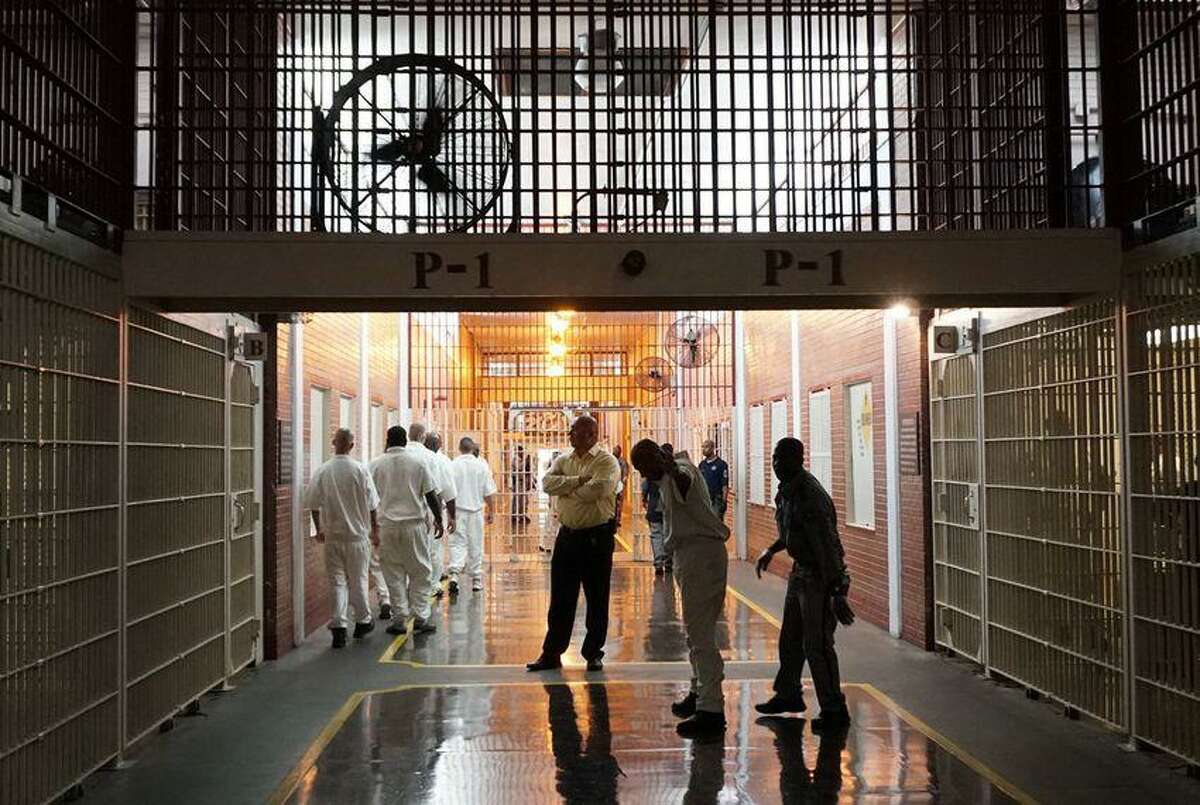 Texas prison board approves 4 million for permanent AC at Navasota prison