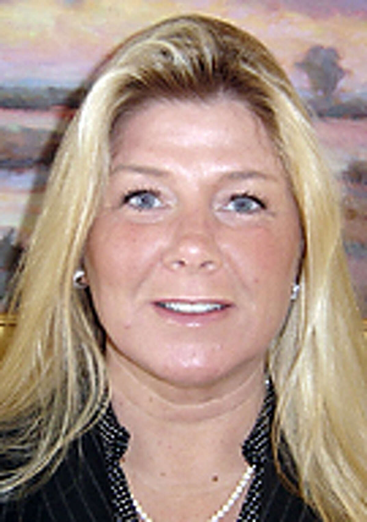 Raveis announces excellence awards