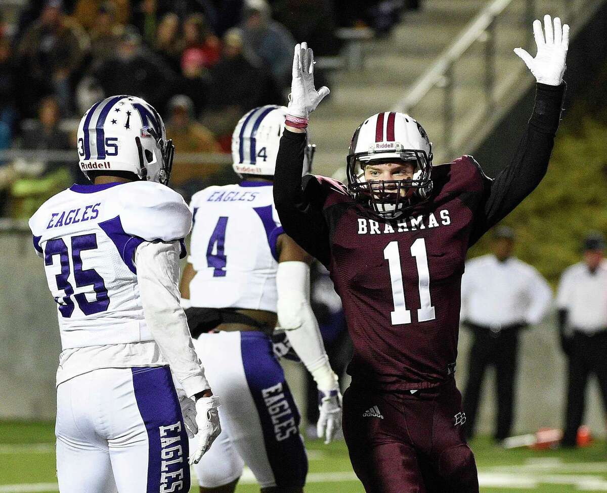 East Bernard football rallies past Comfort, remains undefeated