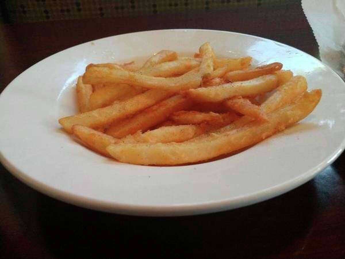 The fries at Latitude 43, a grill and bar located at 1013 N Henry St. in Bay City, were crispy with nice chewy centers. (Matthew Woods | for the Daily News)