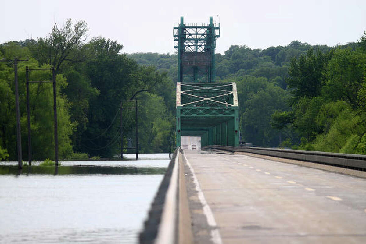 Florence Bridge has been shut down for repairs following a car crash on Monday.