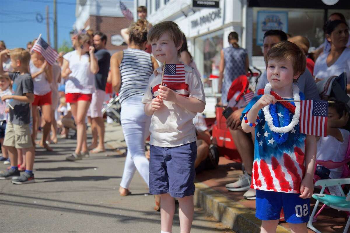 PHOTOS Darien honors Memorial Day with parade, ceremony
