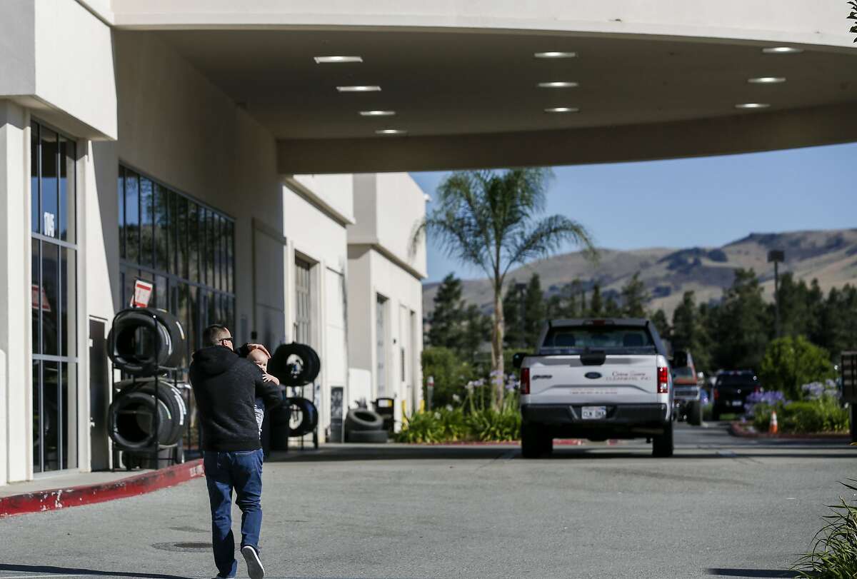 ‘It was chaos’ Hill car dealership worker recalls shooting