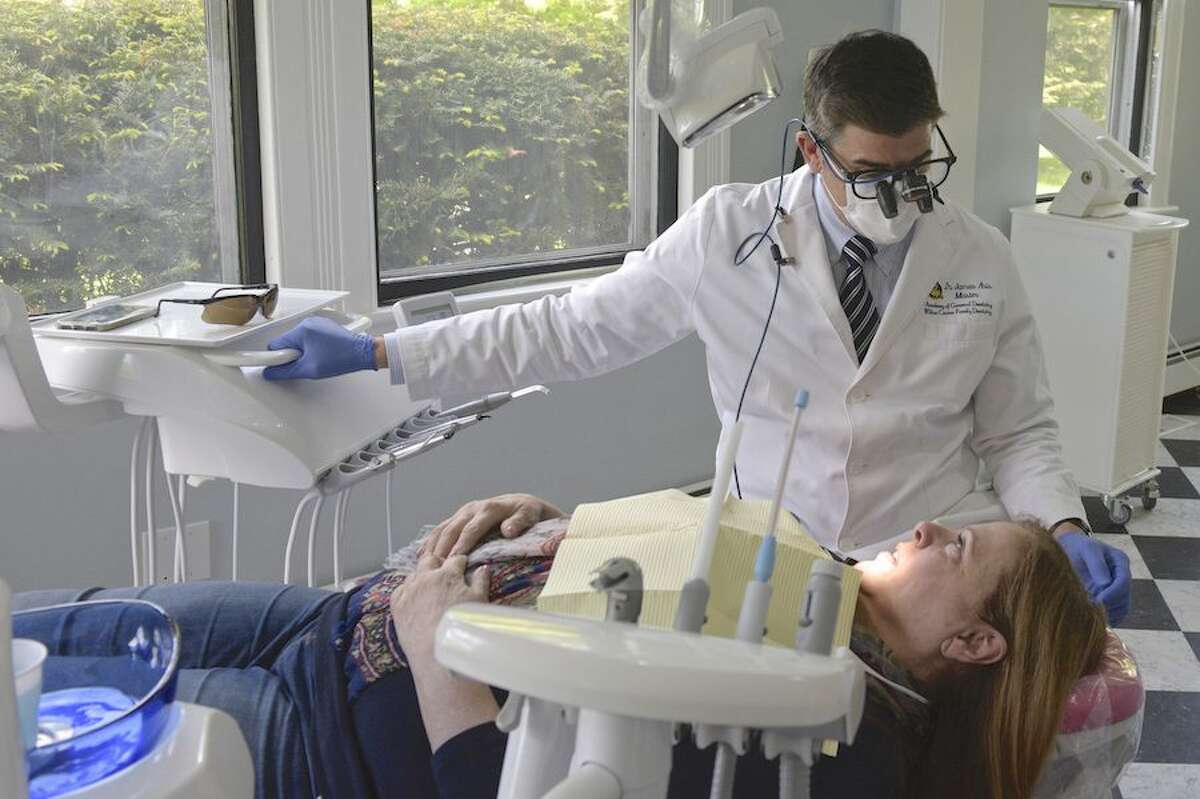 Wilton dentist James Aris marks 25 years