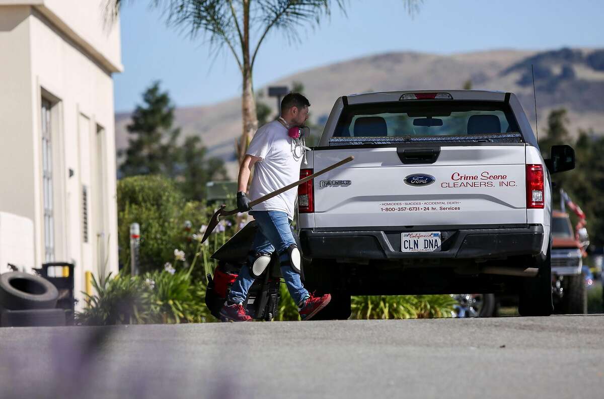 ‘It was chaos’ Hill car dealership worker recalls shooting