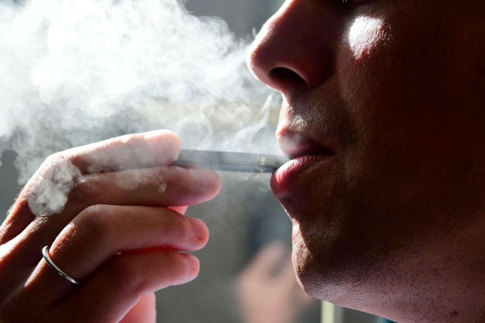 chicago cigarette prices Our Guide to Marlboro Silver - Liquor Store Chicago | Alcohol Delivery  Online