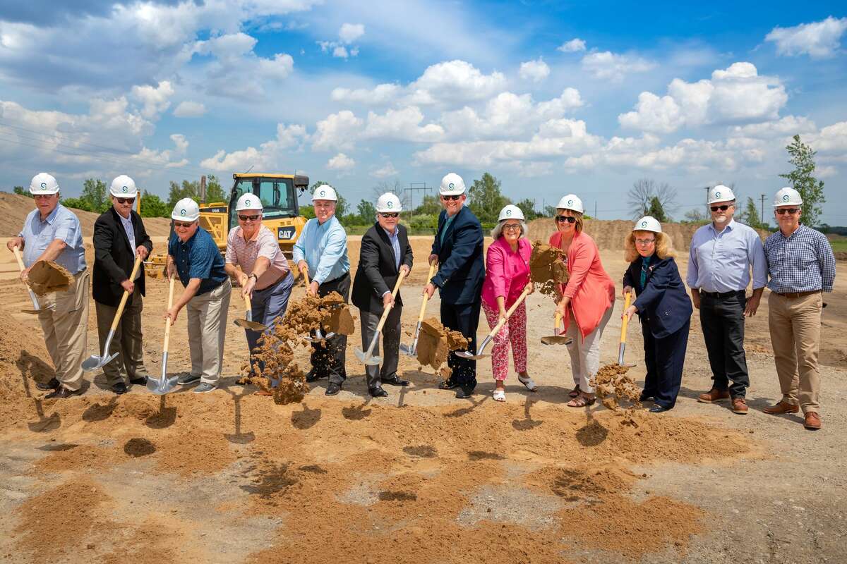 Scheurer Hospital breaks ground on Bad Axe clinic