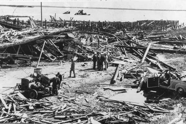 Port Chicago disaster: Unpublished photos of a World War II tragedy in ...