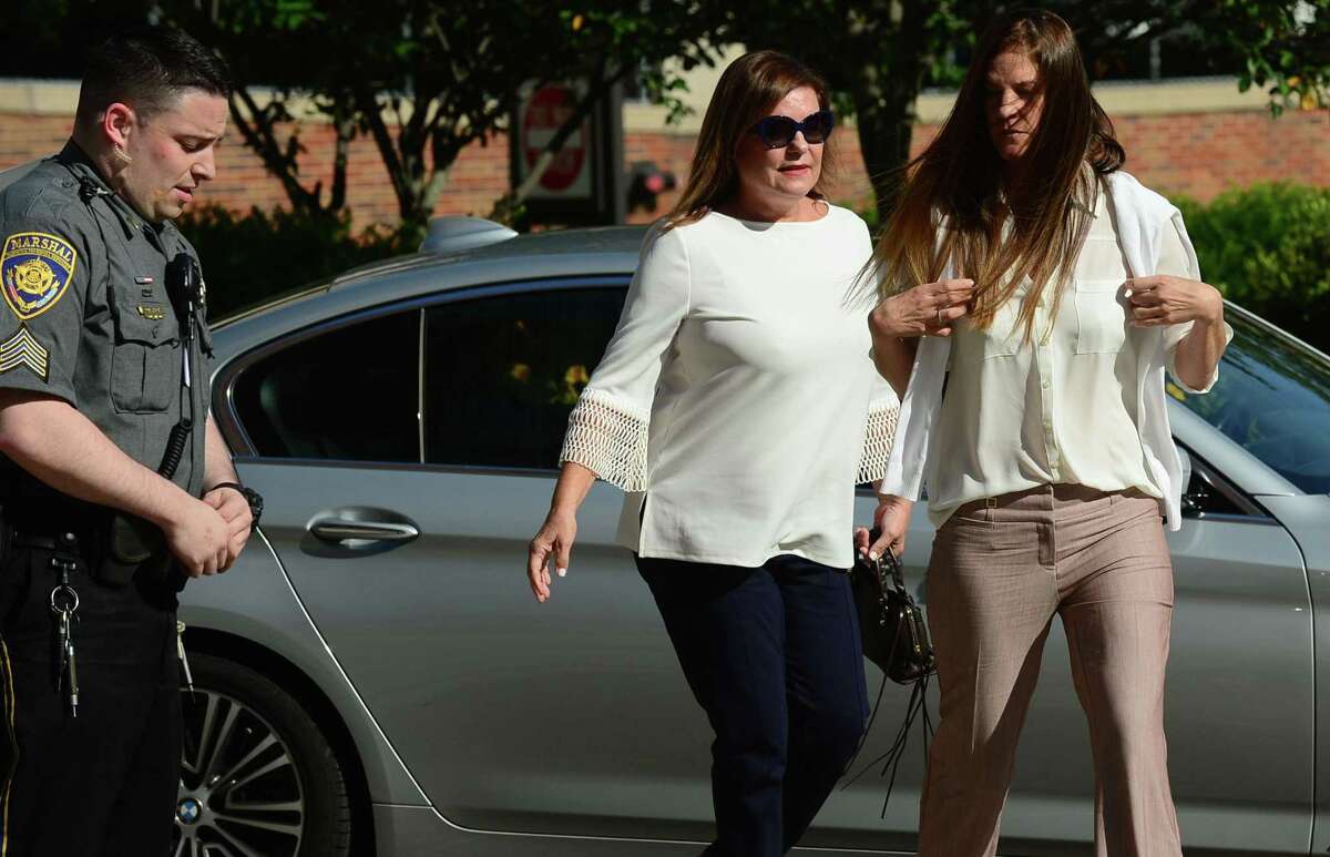 Jennifer Dulos case: Michelle Troconis on #39 tight leash #39 while outside of CT