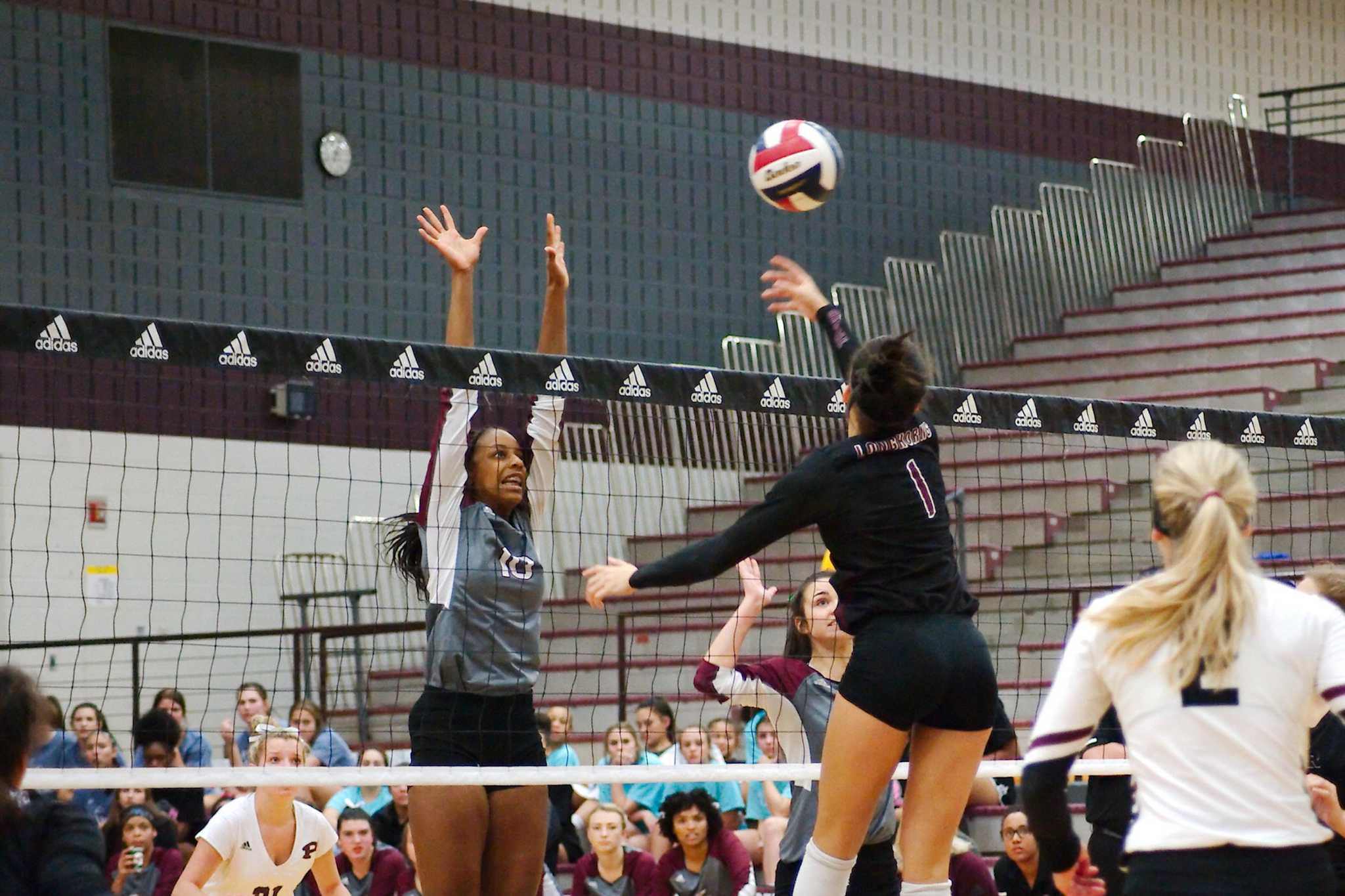 Volleyball Pearland should contend for District 236A title