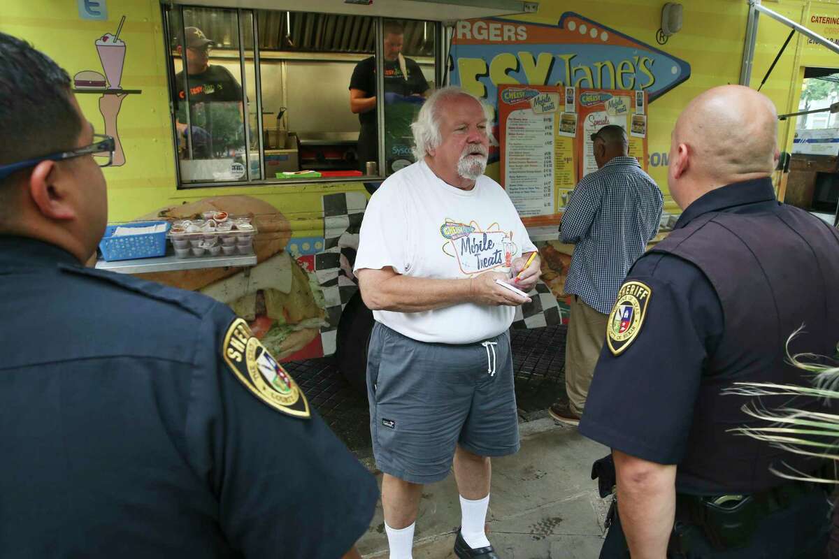 Mobile Food Trucks San Antonio : Grouchy Mama's Food Truck in San Antonio | Grouchy Mama's ... / Good eats make for good times!