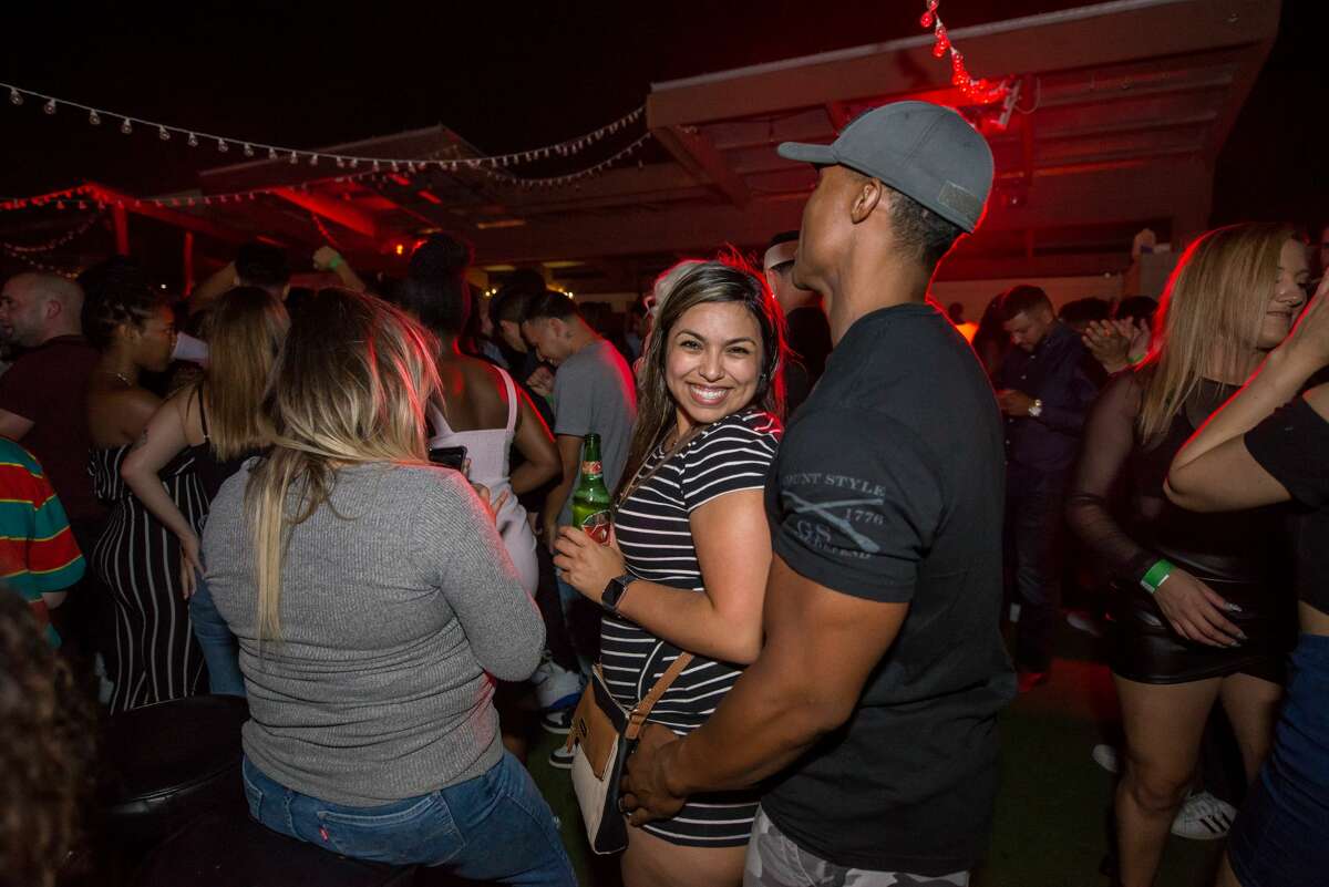 Photos San Antonio S Burnhouse Heats Up Summer Party Scene