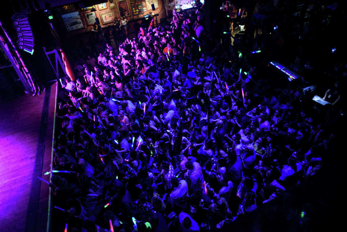 Gasolina Reggaeton tour lights up Houston's nightlife scene