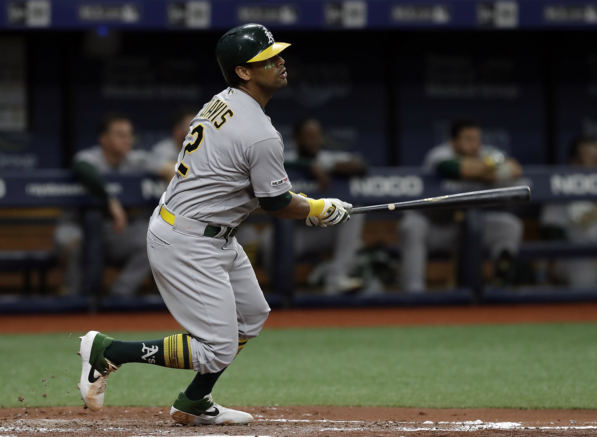 Khris Davis first in MLB to 10 home runs