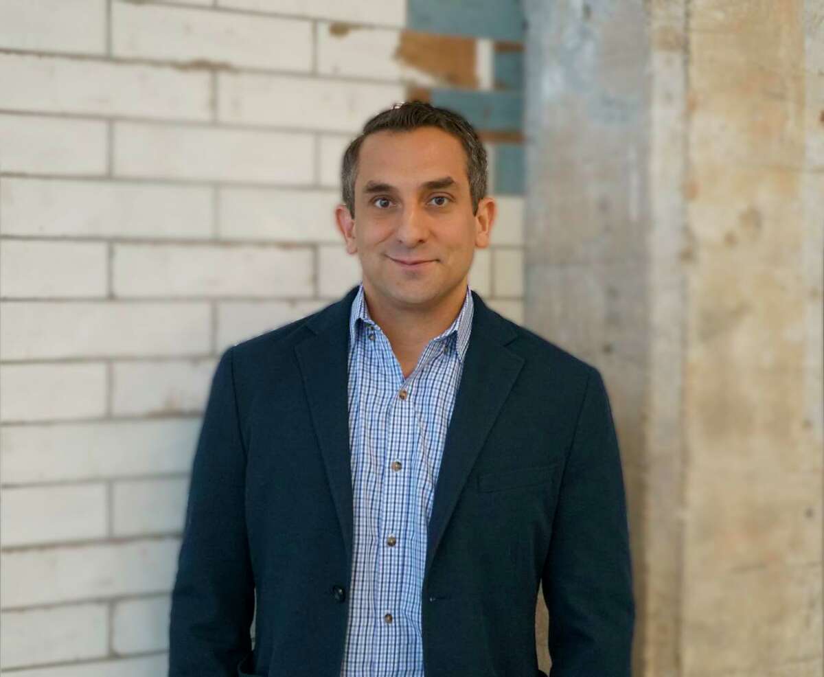 New Haven native John Berkowitz is co-founder and chief executive officer of Ojo Labs, an Austin-Texas-based start-up that uses artificial Intelligence-to create a virtual personal assistant for realtors and home buyers.